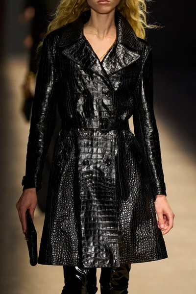 Look 2